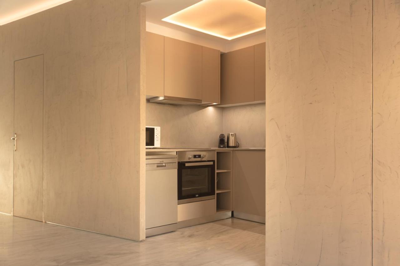 Luxury With Parking-living Stone Silver Apartment